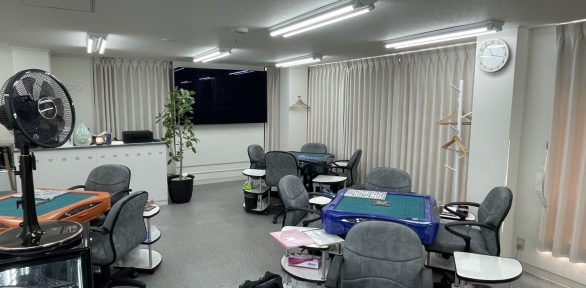 クロスロード　上永谷徒歩1分の麻雀店